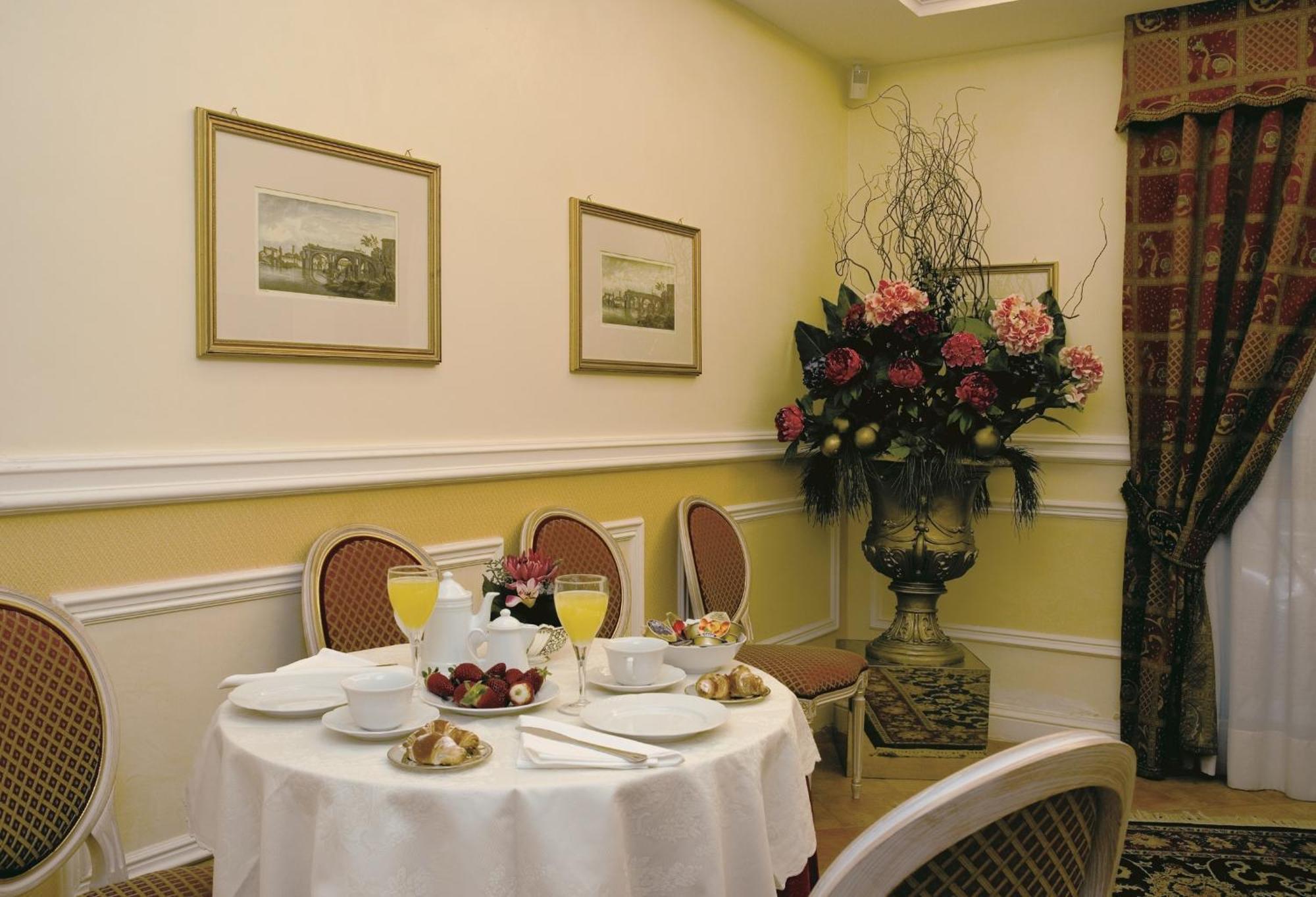 Relais Hotel Antico Palazzo Rospigliosi — Foto 2